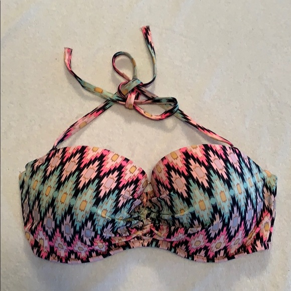 Victoria's Secret Other - Victoria’s Secret Bikini Top (34DD)